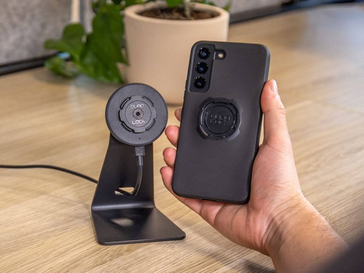 Quad Lock Desk Mount